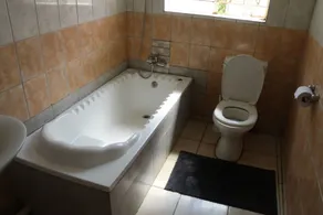 Simwest Harare - Baño