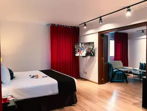 El Polo Hotel & Suites - Room