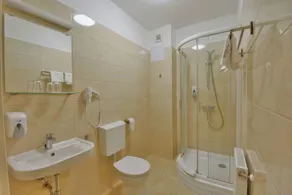 Hotel Platan - Badezimmer