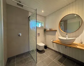 Big renovated cottage with soul and love - Badrum
