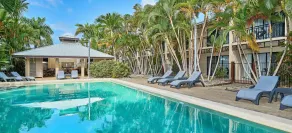 Trinity Beach Club Holiday Apartments - Pool