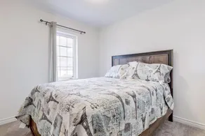 Elegant 3-bedroom House - Bowmanville - Værelse