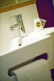 B&B HOTEL AVRANCHES Baie du Mont St-Michel - Badeværelse