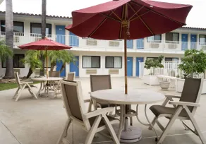 Vagabond Inn Camarillo - Piscine