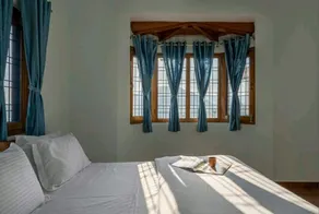 Sundew N Lake Homestay - Rom