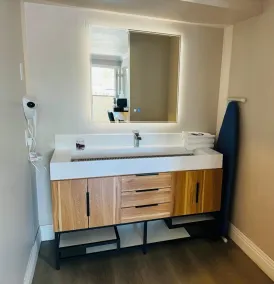 Signature Inn San Jose - Bathroom