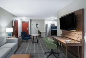 Staybridge Suites West Des Moines by IHG - Room