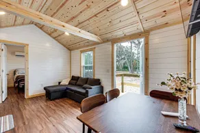 7 Mi to Keaton Beach: Peaceful Perry Gem! - Interior
