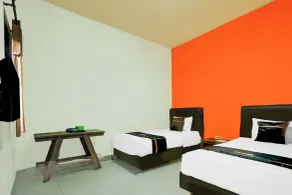 Hotel O 76 Gayungsari - Værelse