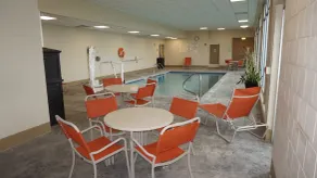 Best Western Airport Inn & Suites Cleveland - Piscine