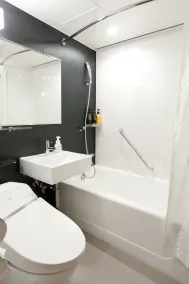 Tokyo Garden Palace - Bathroom