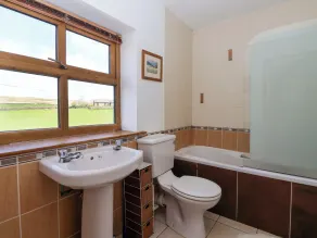 1 Upper Austby Farm Cottage - Badeværelse