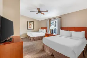 PVC at The Roundhouse Resort - Chambre