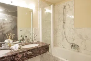 Hotel Maiensee - Bathroom