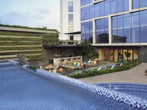 Novotel Hanoi Thai Ha - Pool