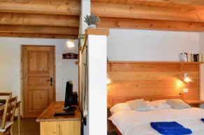Studio With Panoramic View - Camera