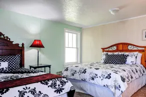 Charming Tropic Home by a Farm: Near Bryce Canyon! - Interiör