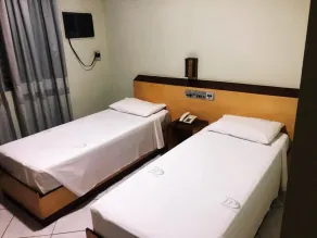 David Plaza Hotel - Room