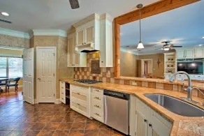 Spacious Stallion Lake Ranch Home w/ Patio - Interior