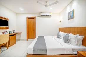 WESTSIDE HOTEL HiTECH CITY - Room