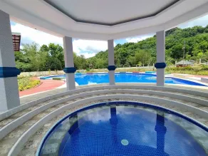 Collection O Donya Thelma Ferrer Spring Resort - Pool