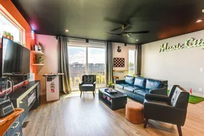 Skyline View-Patio & Fire Pit-Mins to Germantown - Interior