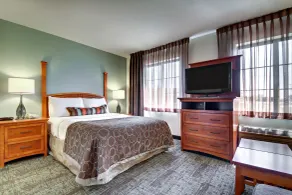 Staybridge Suites Madison - East by IHG - Chambre