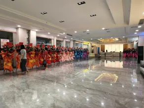 Lido De Paris Hotel - Hall