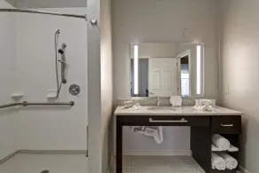 Homewood Suites by Hilton Newark-Cranford - Salle de bain