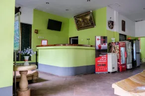 RedDoorz Plus near Jalan Baru Bogor - Reception