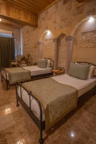 Cratus Stone Palace - Chambre