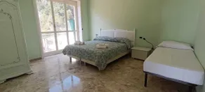 Penthouse in the historical center with sea view 5 minutes away,400mt, from main square - Rom