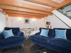 2 Rose Cottage - Interior