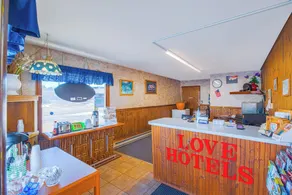 Love Hotels Tomahawk by OYO at Lake Mohawksin WI - Reception