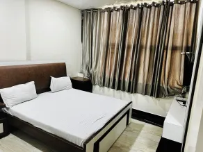 Grover international hotel - Room