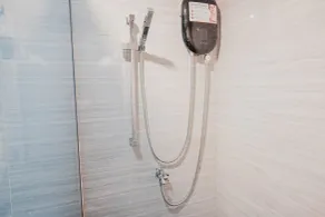 RedDoorz Apartment @ Batam Centre 3 - Bathroom