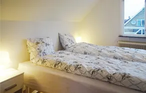 Beautiful Home in Sölvesborg With 5 Bedrooms, Sauna and Wifi - Room