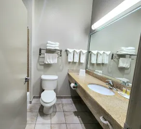 Days Inn by Wyndham Kemah - Salle de bain