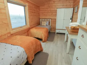 Cottage avec jacuzzi et jardin - Chambre