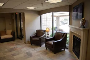 Brentwood Inn & Suites - Coin salon dans le hall