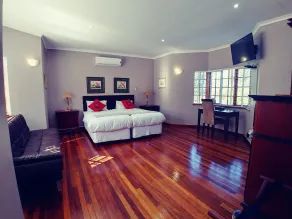 Winelands Villa Guesthouse and Cottages - Ausblick vom Zimmer