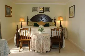 Serenity Hill bed and Breakfast - Room