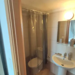 First line houses - Bathroom