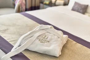 La Fleur Boutique Hotel - Room