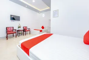 Super OYO 598 Peony Hotel - Room