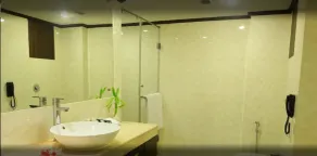 Hotel Hindusthan International, Bhubaneswar - Badezimmer