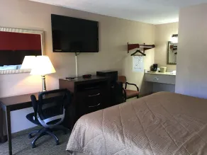 Pinetree Inn - Rum