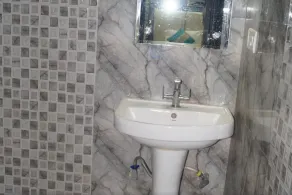 Goroomgo Srikhetra Swargadwar Puri - Bathroom