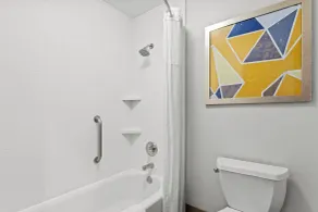 Comfort Inn & Suites Perry National Fairgrounds Area - Salle de bain