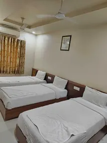 Hotel SN Grand - Room